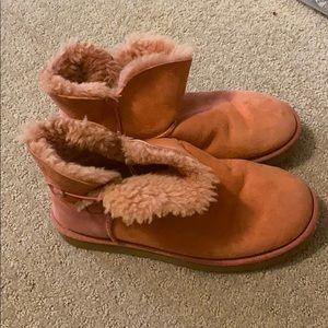 Pink Bailey button Ugg Booties